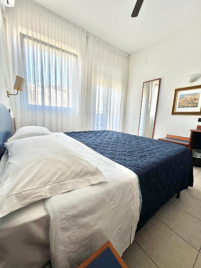 Hotel B&B Montecarlo Milano Marittima Ngoại thất bức ảnh