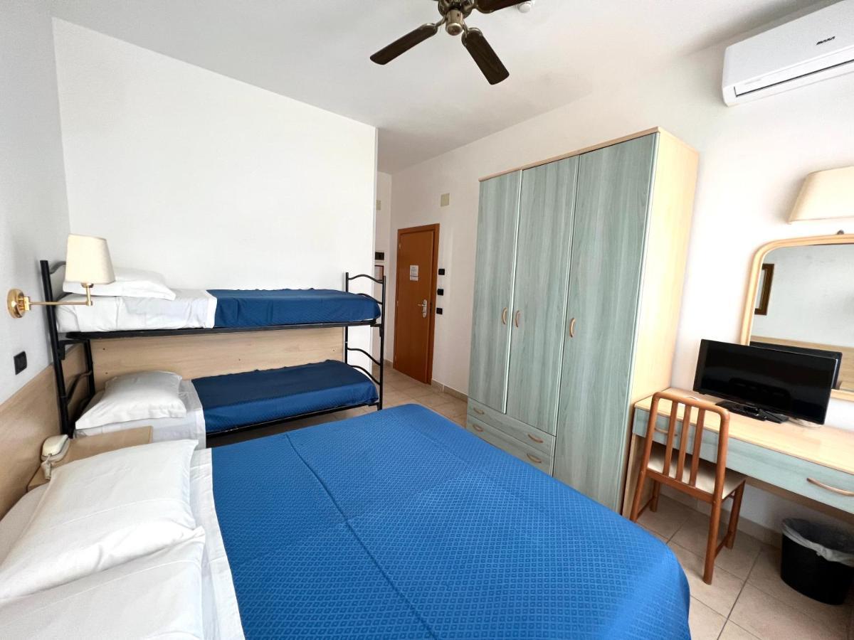 Hotel B&B Montecarlo Milano Marittima Ngoại thất bức ảnh