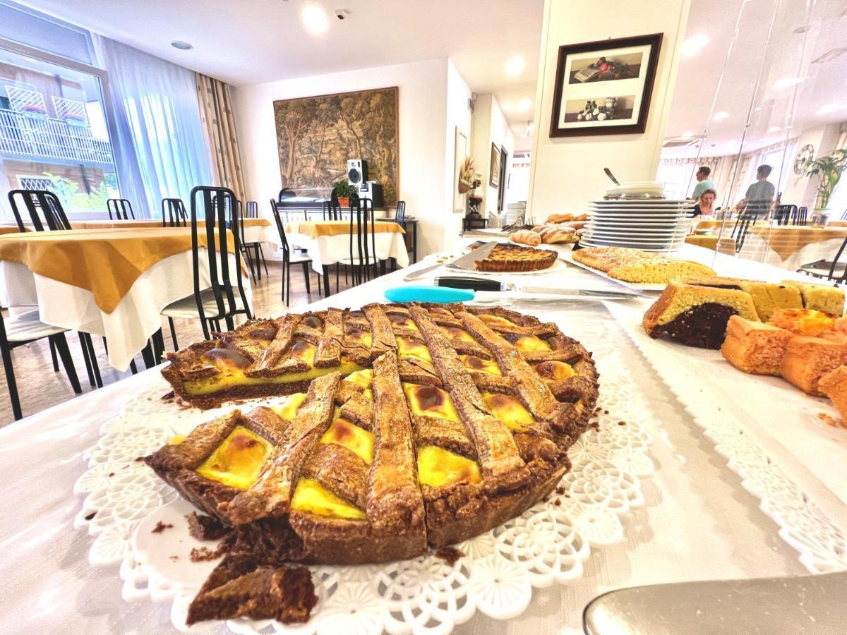 Hotel B&B Montecarlo Milano Marittima Ngoại thất bức ảnh