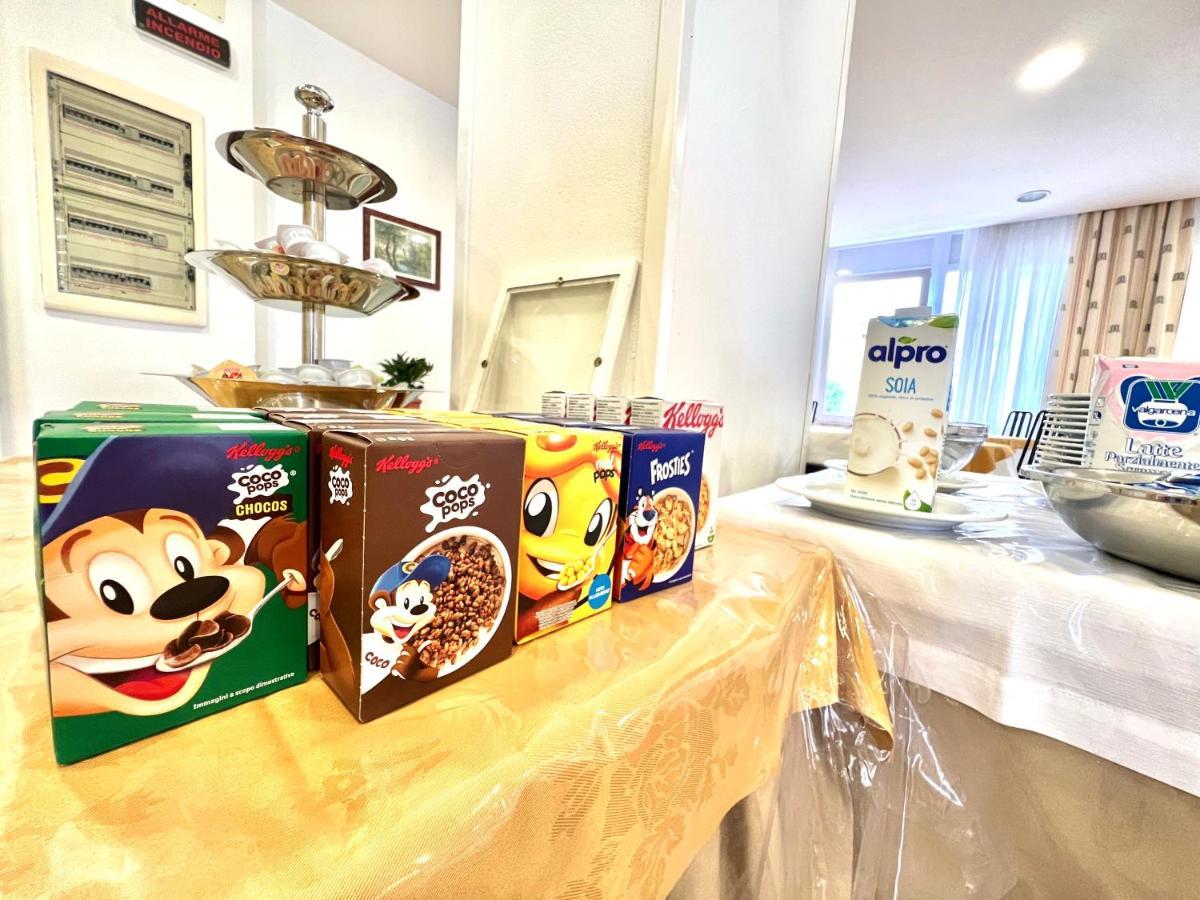 Hotel B&B Montecarlo Milano Marittima Ngoại thất bức ảnh