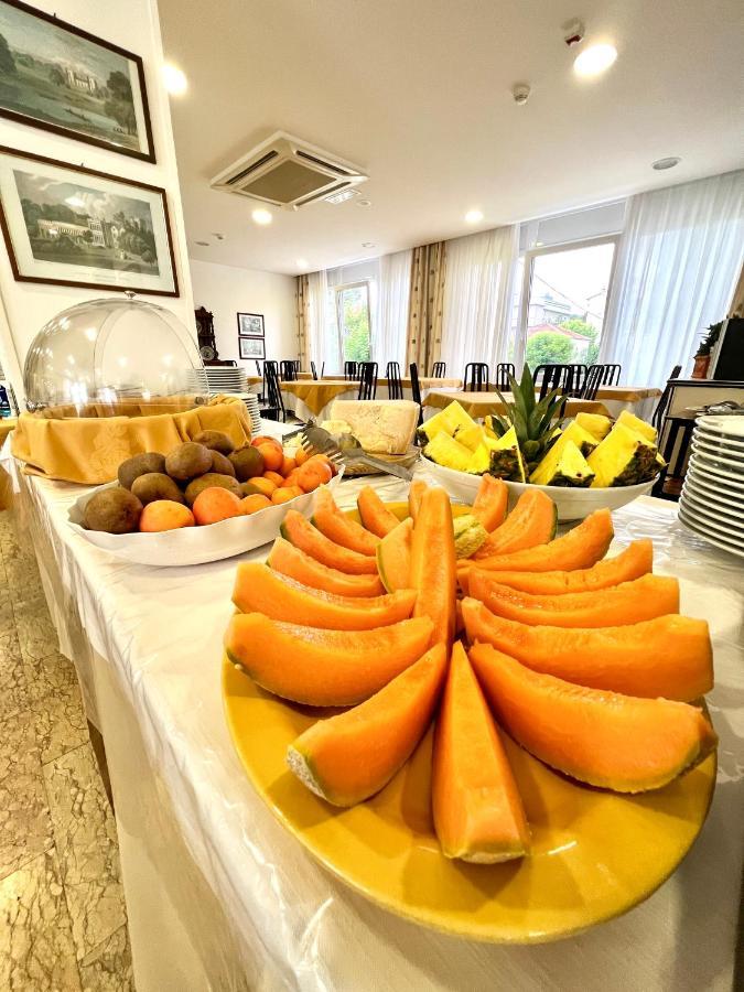 Hotel B&B Montecarlo Milano Marittima Ngoại thất bức ảnh